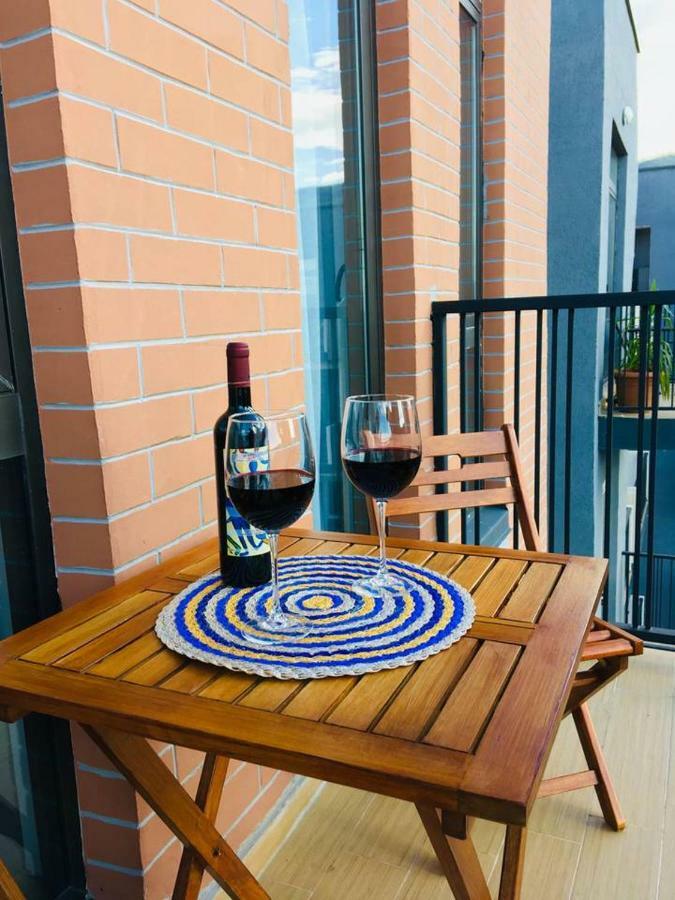 טביליסי Sunny Apartment Ortachala מראה חיצוני תמונה